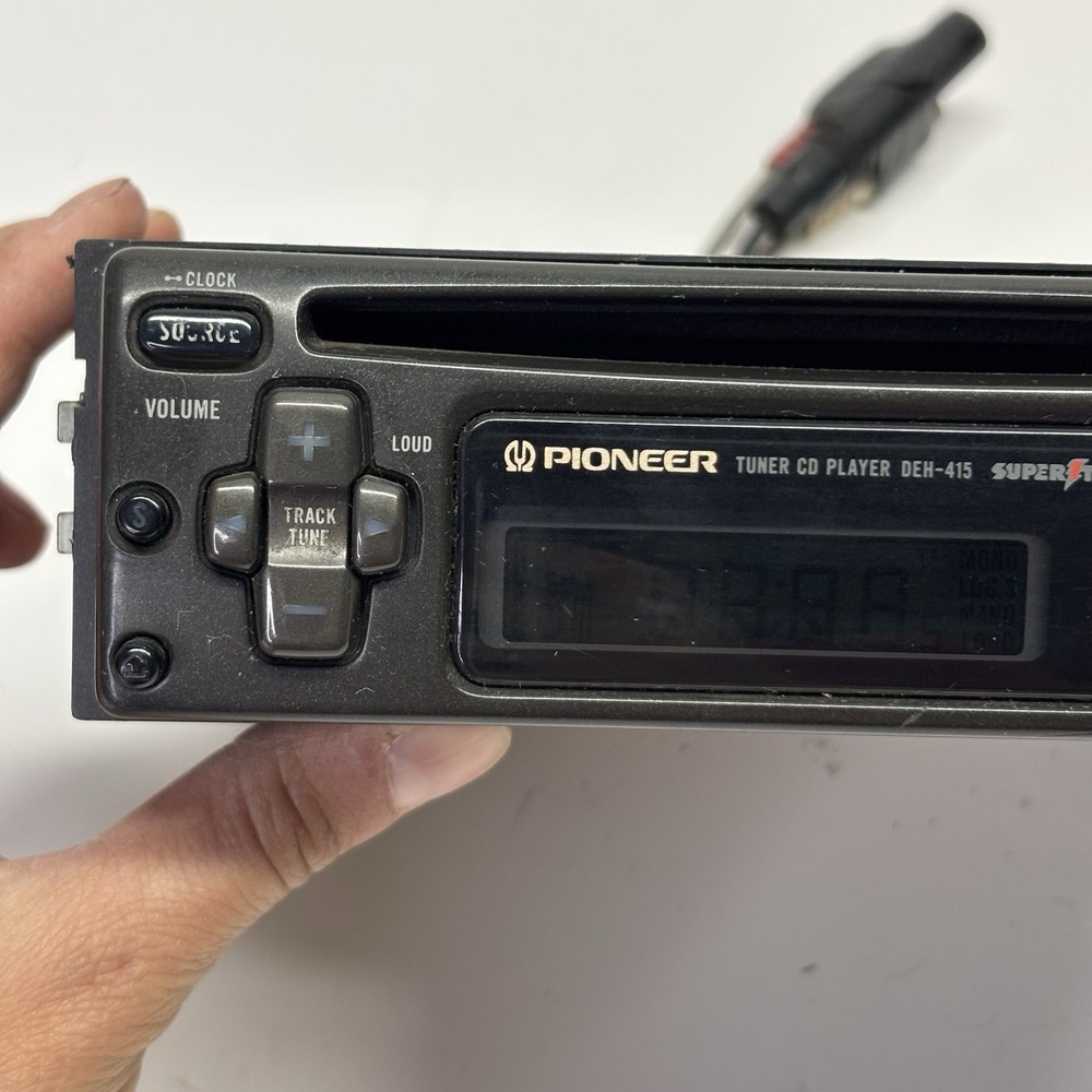 1995 PIONEER Super Tuner III CD Player DEH-415 Car Stereo Unit Removable Face - Picture 2 of 12